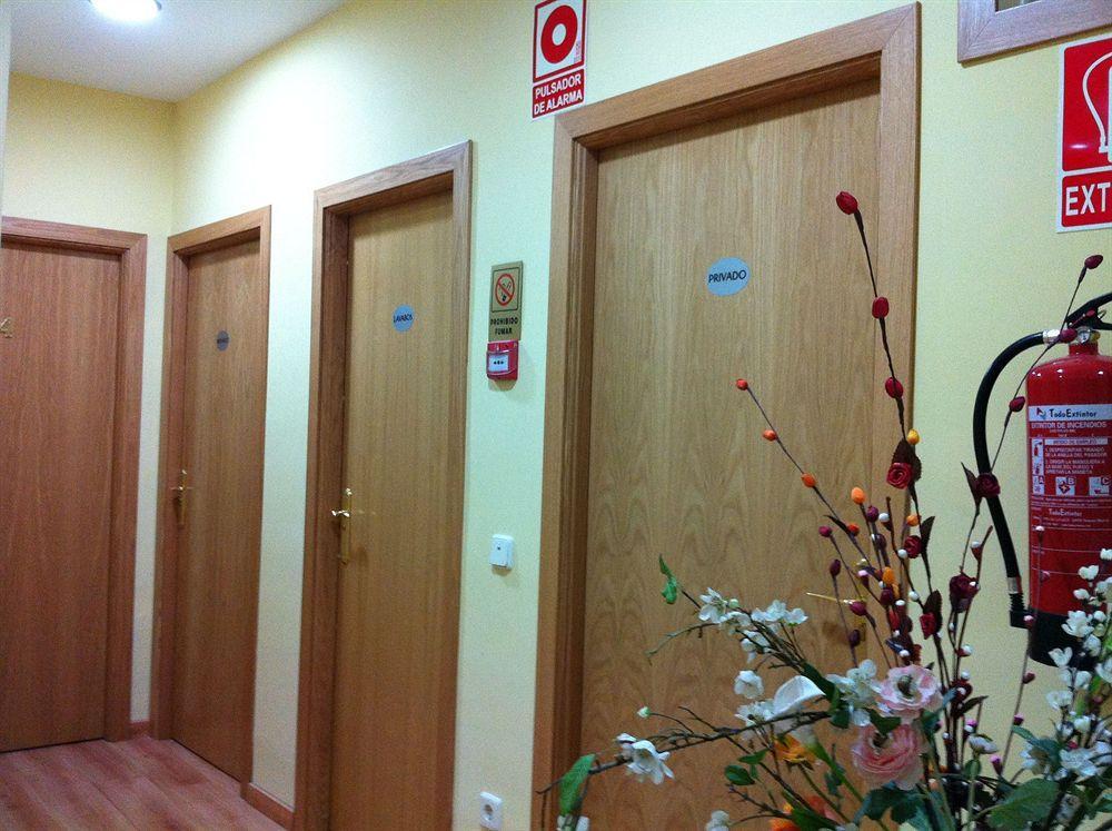 Hostal Nersan2 Madrid Ngoại thất bức ảnh