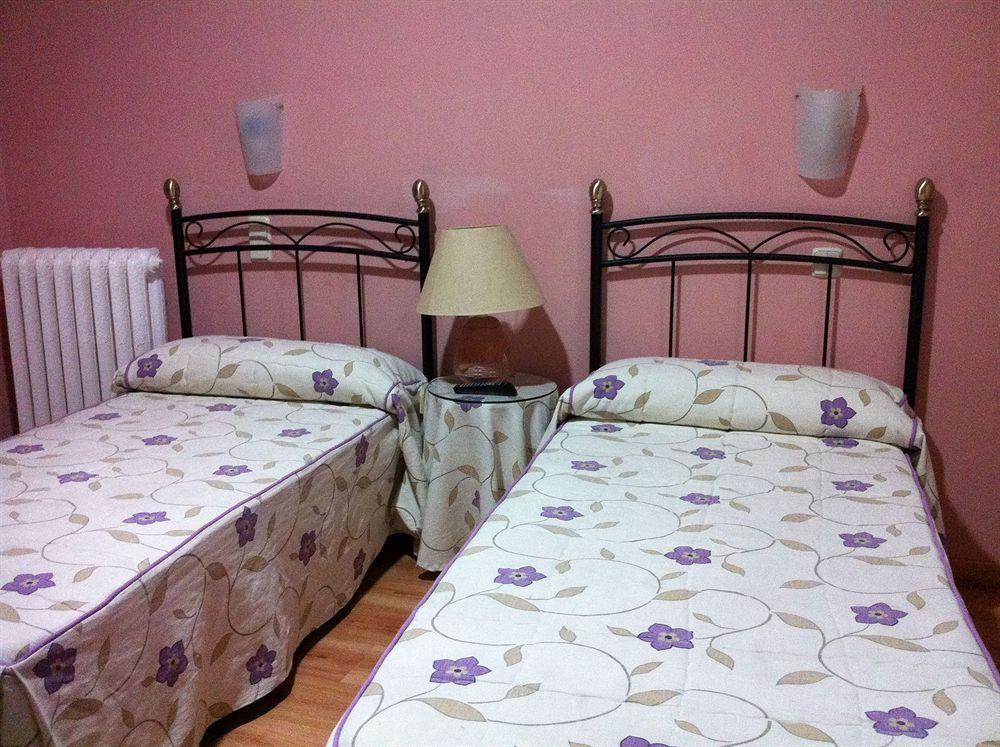 Hostal Nersan2 Madrid Ngoại thất bức ảnh