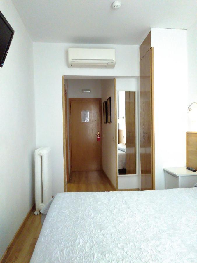 Hostal Nersan2 Madrid Ngoại thất bức ảnh