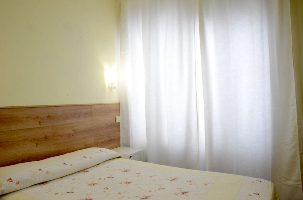 Hostal Nersan2 Madrid Ngoại thất bức ảnh