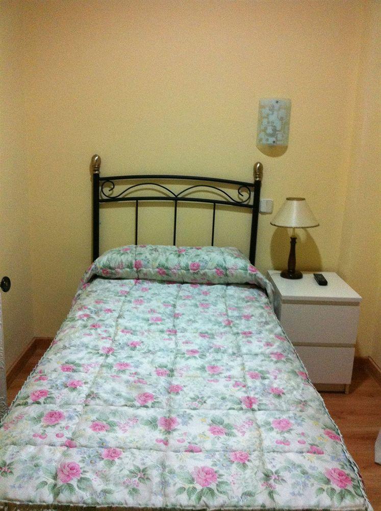 Hostal Nersan2 Madrid Ngoại thất bức ảnh