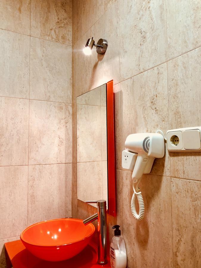 Hostal Nersan2 Madrid Ngoại thất bức ảnh